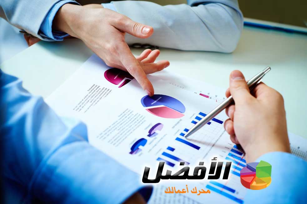 تشمل التقارير المالية الشهرية أيضًا حسابات الإيرادات والمصروفات. توفر هذه الحسابات تفصيلًا دقيقًا عن المبالغ التي تم جمعها من المبيعات أو الإيرادات الأخرى