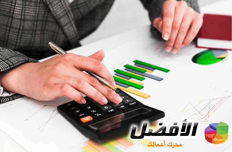 تشمل التقارير المالية الشهرية أيضًا حسابات الإيرادات والمصروفات. توفر هذه الحسابات تفصيلًا دقيقًا عن المبالغ التي تم جمعها من المبيعات أو الإيرادات الأخرى